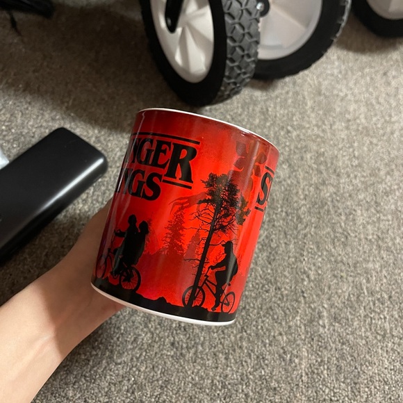 Stranger things - Picture 4 of 4